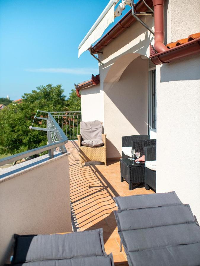 Apartments Zaton *